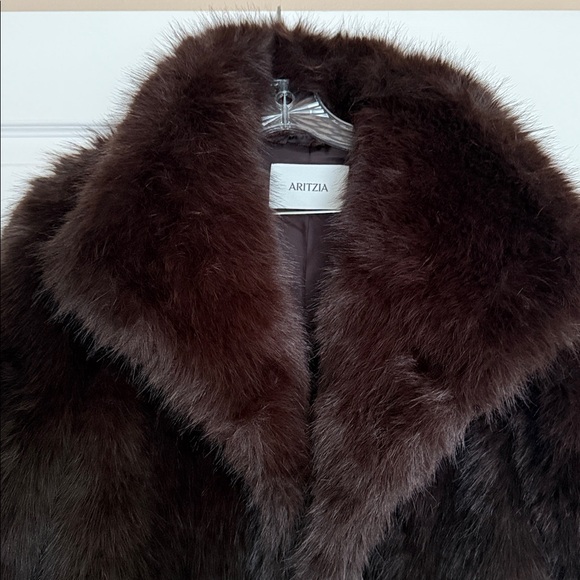 Aritzia Rich Mocha Brown St. Moritz - Arctic Faux Fur Coat S - Picture 2 of 6
